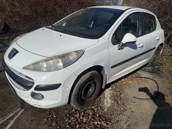 Peugeot 207 náhradní díly z auta