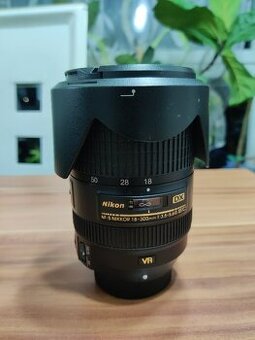 Nikon AF-S DX Nikkor 18-300mm f/3.5-5.6G ED VR (Nikon F)