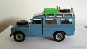 Kovový model Mebetoys Land Rover 1:25 z roku 1970