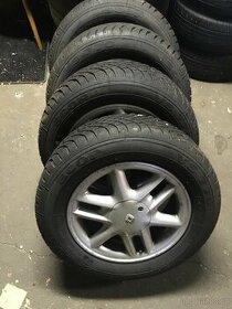 Alu kola se zim. pneu Renault ctyrdira 195/65 R15 - 1