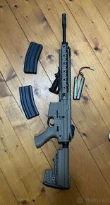 Airsoft puška M4