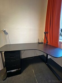 Psací rohový stůl BEKANT - IKEA - 1