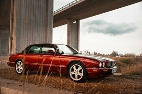 Jaguar XJR generace X308 - 1998