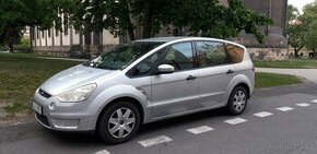 Ford S MAX - 1