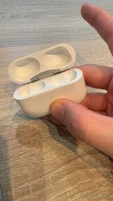 AirPods pro 2 Lightning case