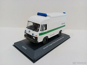 Avia A 21 Furgon Policie,1:43 ,Foxtoys