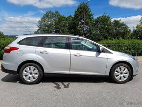 FORD FOCUS 1.6i 77KW ●BEZ TURBA ●PLNÝ SERVIS, ZIMNÍ PNEU