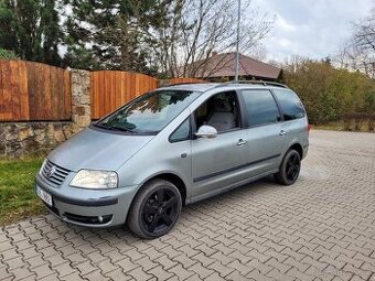 Sharan 1.9 TDI rv 2006 7mist automat najeto cca 260 tisíc