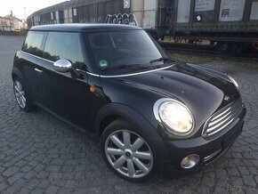 Mini cooper,model one Rok vyroby 2009 Motor 1.4 benzín 70 kw