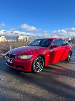 BMW e90 330i