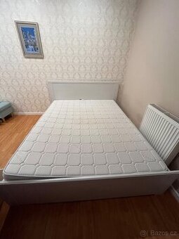 Ikea postel 160x200 s rošty - bez matrace