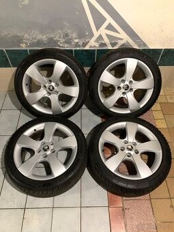 Alu kola Škoda R17 5X112 ZIMNÍ PNEU 225/45 R17 TOP STAV