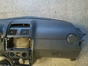 Palubní deska Fiat Sedici Suzuki SX4.