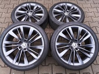 Originální disky Škoda Superb III 5x112 R19 Acamar