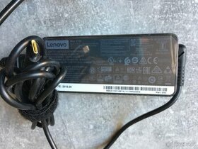 Lenovo power adapter - napájecí zdroj 65 W USB C - 1