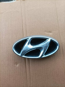 HYUNDAI i40 2017 Logo přední masky  86358-3Z500 - 1