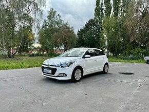 HYUNDAI I20 1.2BA  ČR 1 MAJITEL SERVISNÍ KNIHA NEHAVAROVANÉ