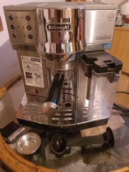 Kávovar DeLonghi - 1