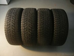 Zimní pneu Nokian 235/65R16C