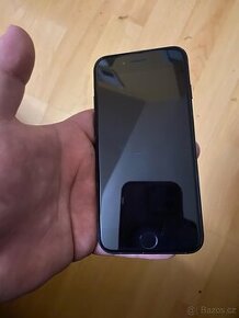 Prodám iPhone 7 32GB