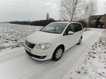 VOLKSWAGEN TOURAN 1.9TDi DSG