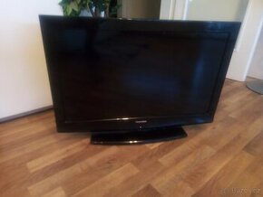 LCD televize 81cm - 1