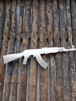 Dekorácia na stenu - Samopal AK-47 - 1