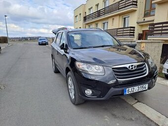 HYUNDAI SANTA FE 2.2 CRDi, 145 kW, černá metal.