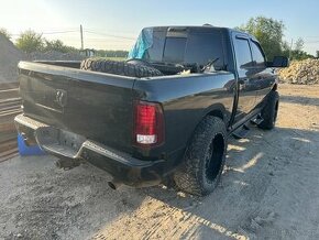 Dodge ram 5.7 4x4 lift  2017r