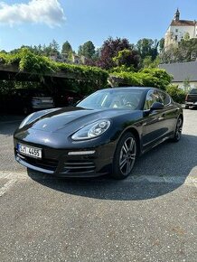 Porsche Panamera 4S