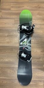 Snowboard F2 Sonic 151 cm + kovové vázání Dynastar