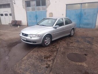 Opel Vectra B 2.2i 108kw