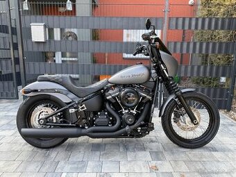 HARLEY DAVIDSON SOFTAIL STREET BOB