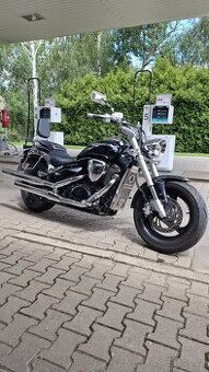 SUZUKI INTRUDER M800 - 1