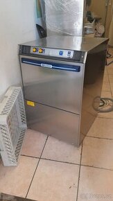 Gastro myčka Silanos N700F, koše 50x50, odp.čerpadlo, 380V