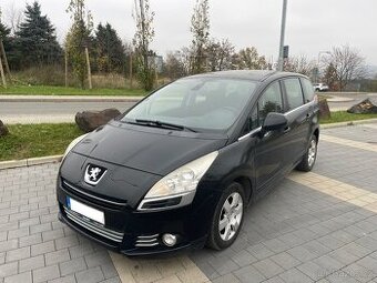 PEUGEOT 5008 1.6HDi 1.MAJITEL - pro všechny na splátky