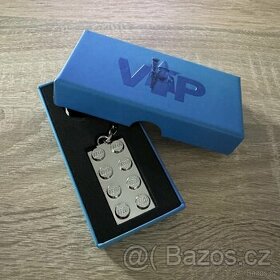 LEGO 5006330 VIP CHROME SILVER METAL KEY CHAIN