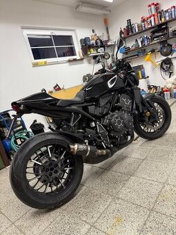 Hoda cb 1000 r výfuk