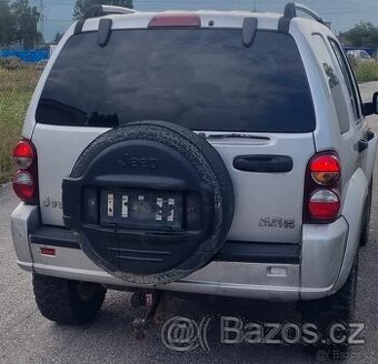 Rozprodám Jeep Cherokee KJ 2.8 crd 120kw automat FACELIFT