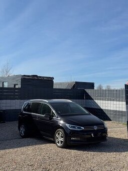 VW TOURAN TOP 1.MAJ 7MÍST MATRIX KAMERA PANO SERVIS