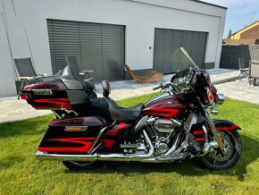 Harley-Davidson Electra Glide Ultra Classic CVO Limited - 1