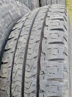 Pneu 225/75 R 16 C