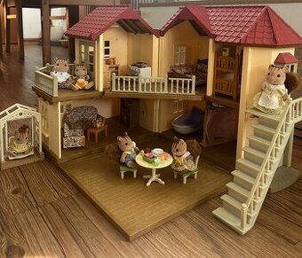 SYLVANIAN FAMILIES DŮM - 1