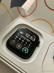 Apple Watch SE 2023 GPS 44mm - 1