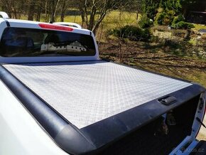 Nissan Navara Mountain Top