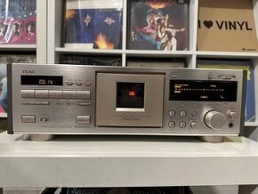 TEAC V-7000 - tape deck