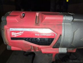 Milwaukee m18 fuel rázový utahovák