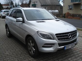 MERCEDES-BENZ ML 350 CDI,ČR,SERVISKA,NOVÁ STK