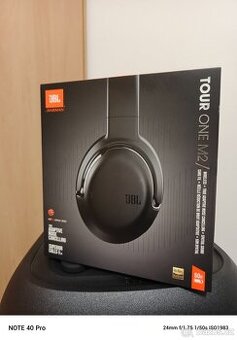 JBL tour one m2 - 1
