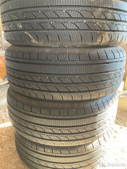 Nové zimní pneumatiky 235/60 R16